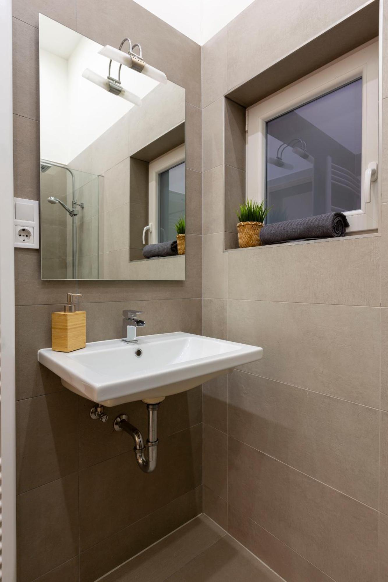 Spacious Bajcsy Residence In The Heart Of Budapeszt Zewnętrze zdjęcie
