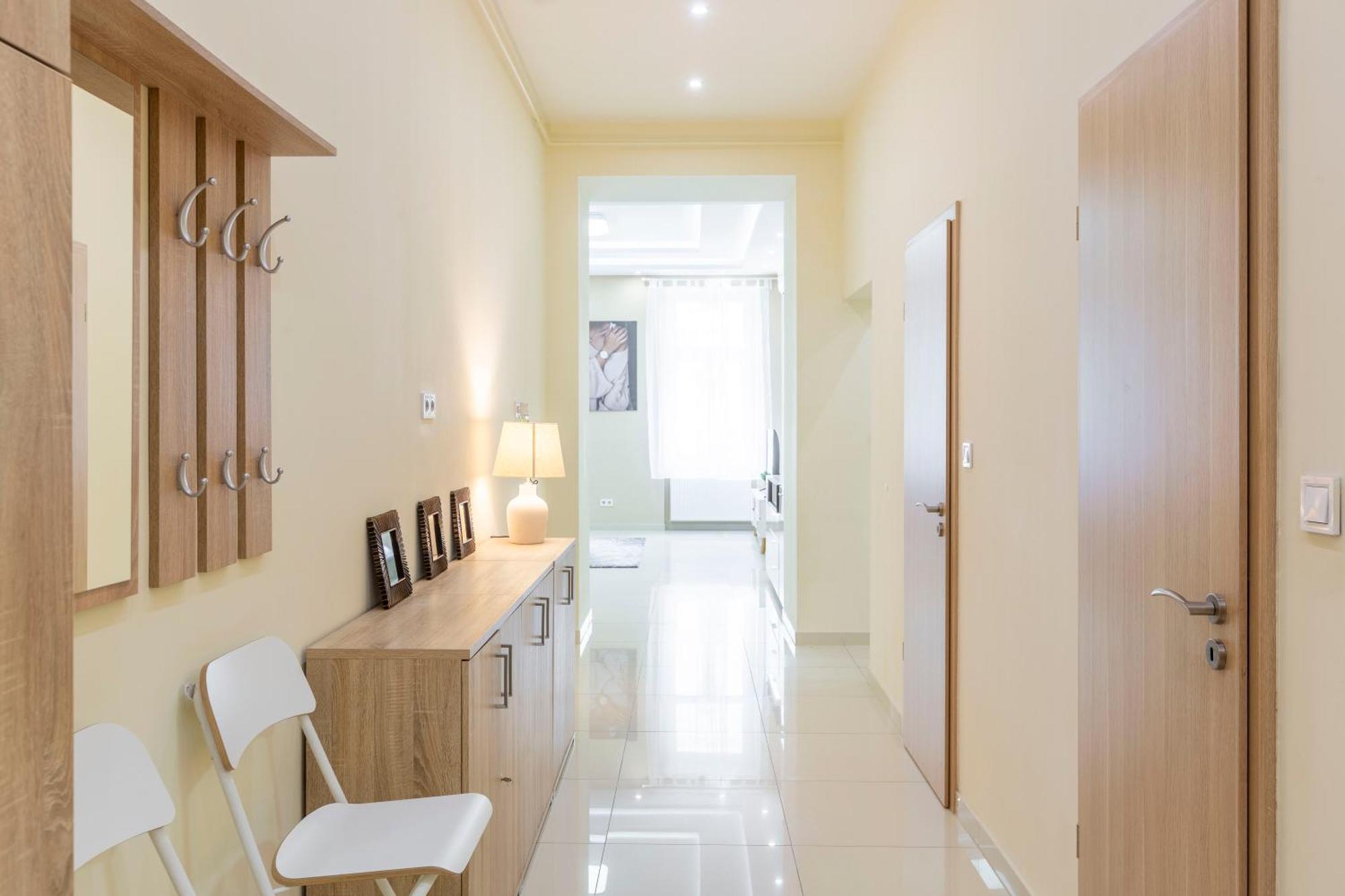 Spacious Bajcsy Residence In The Heart Of Budapeszt Zewnętrze zdjęcie